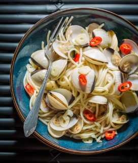 Drunken Clams and Noodles 